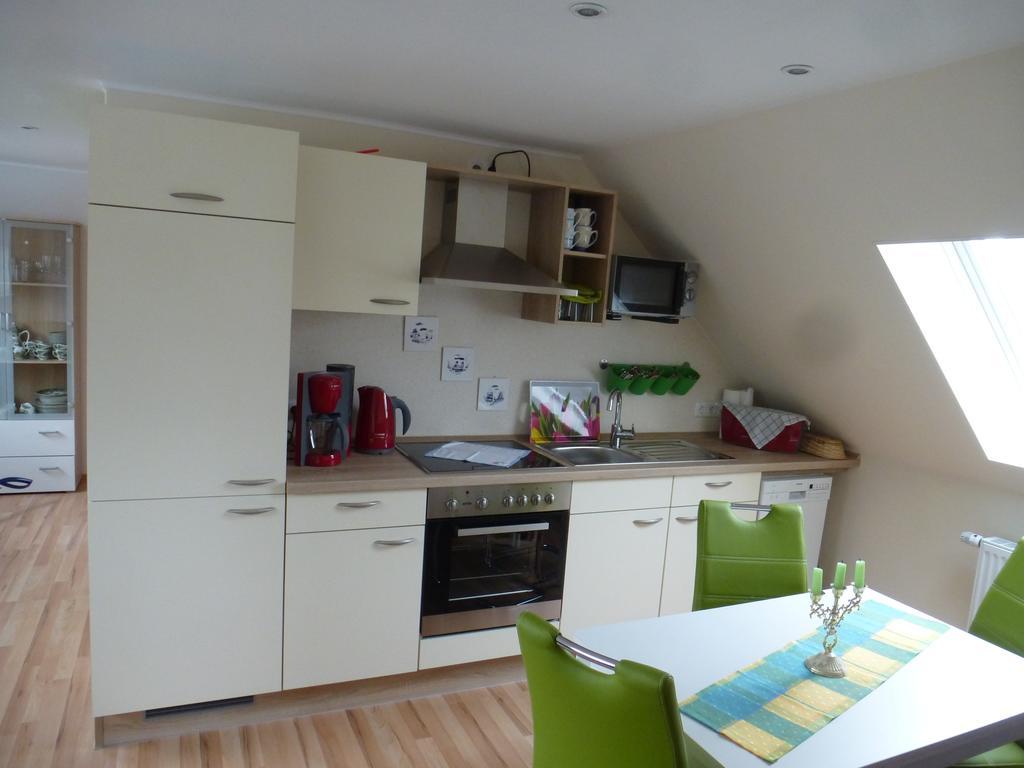 As Bi Uns To Huus Apartman Wilhelmshaven Kültér fotó